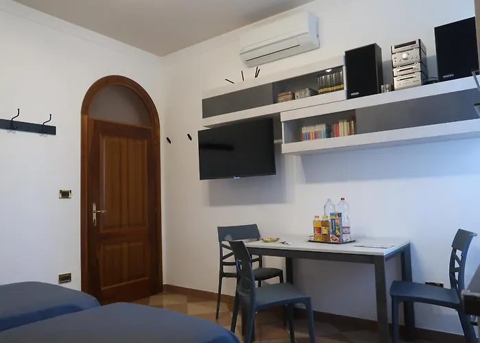 Nido Tra Le Mura